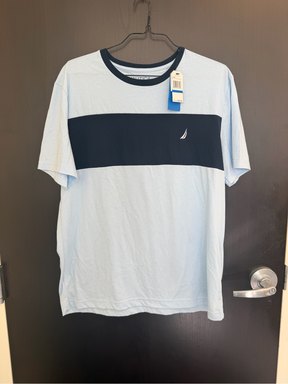 Nautica Light Blue Short-Sleeve Tee with Navy Chest Stripe NWT Men’s XL